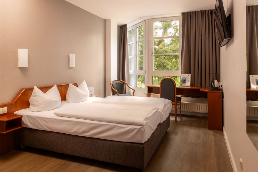 SensCity Hotel Berlin Spandau 12/56