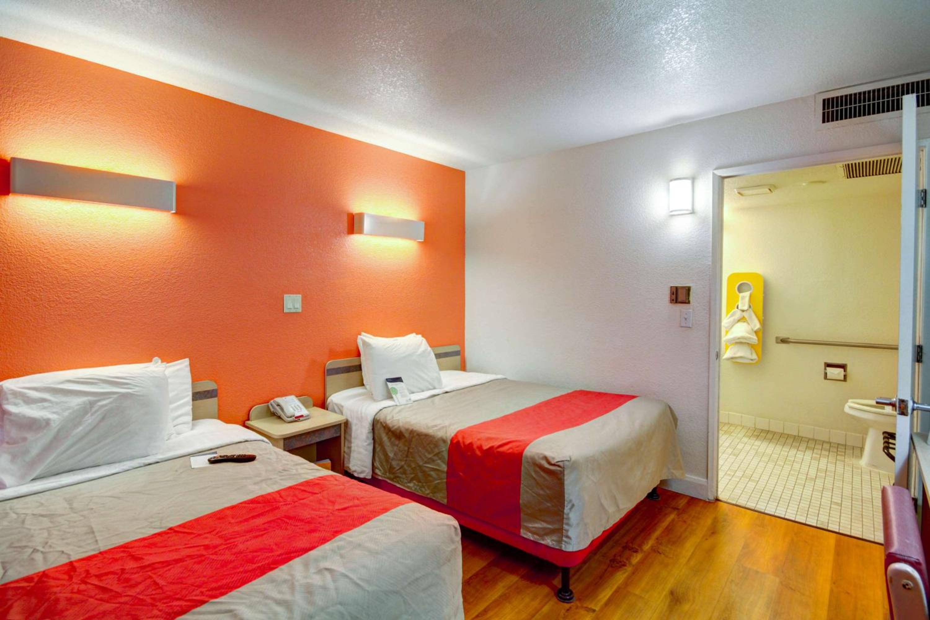 غرفة ديلوكس رباعية، Motel6 Saint George, UT - University/Historic Downtown 8/10