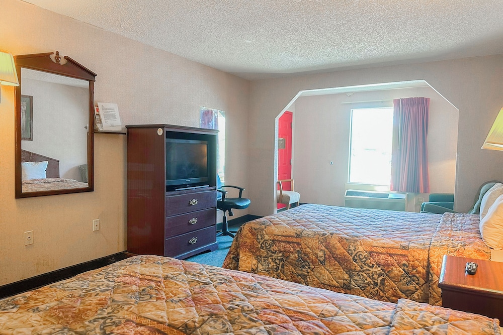 OYO Hotel East Macon I-75 46/74
