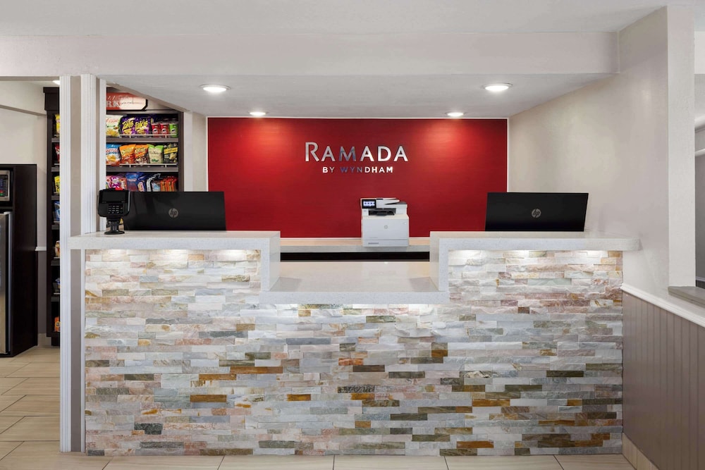 Ramada by Wyndham Medford Airport North 6/47