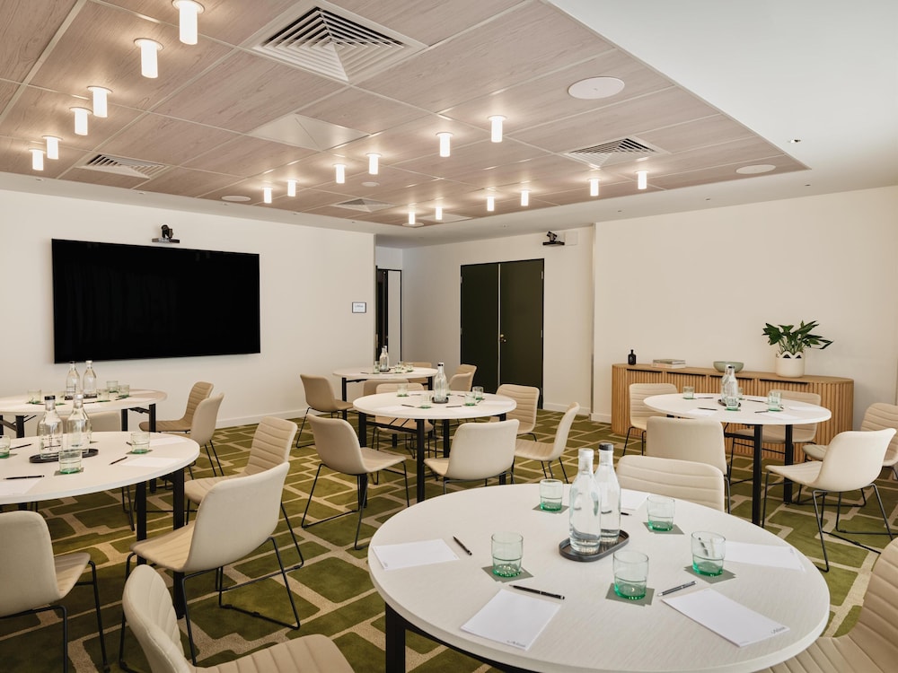 Adina Apartment Hotel Sydney Town Hall 53/58