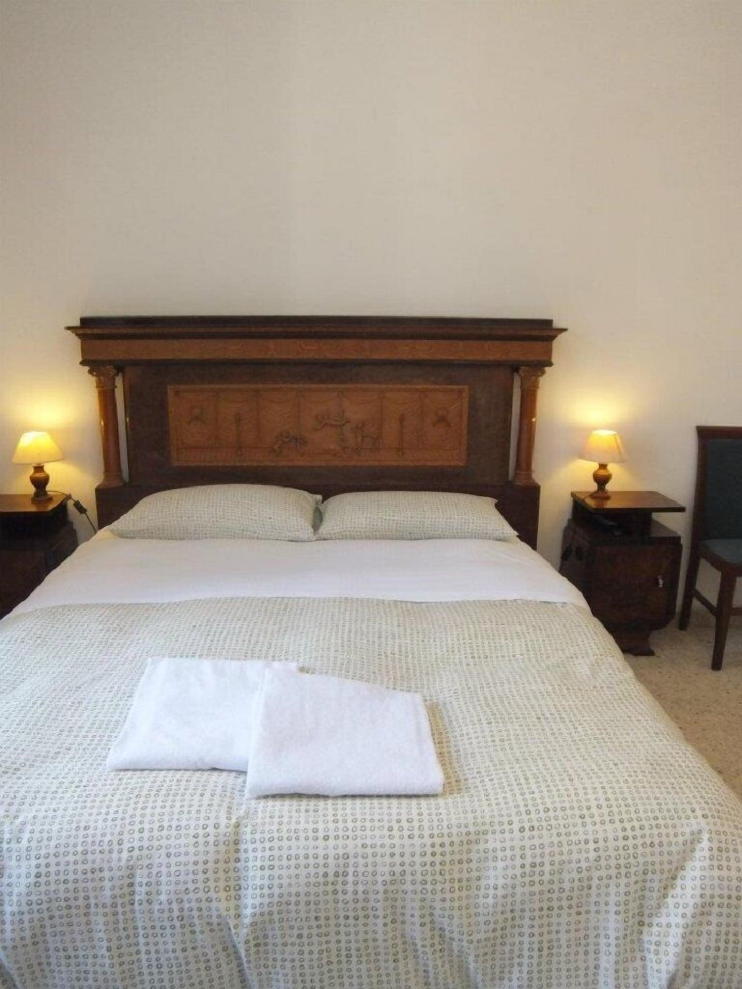 Moshi Moshi B&B 8/30