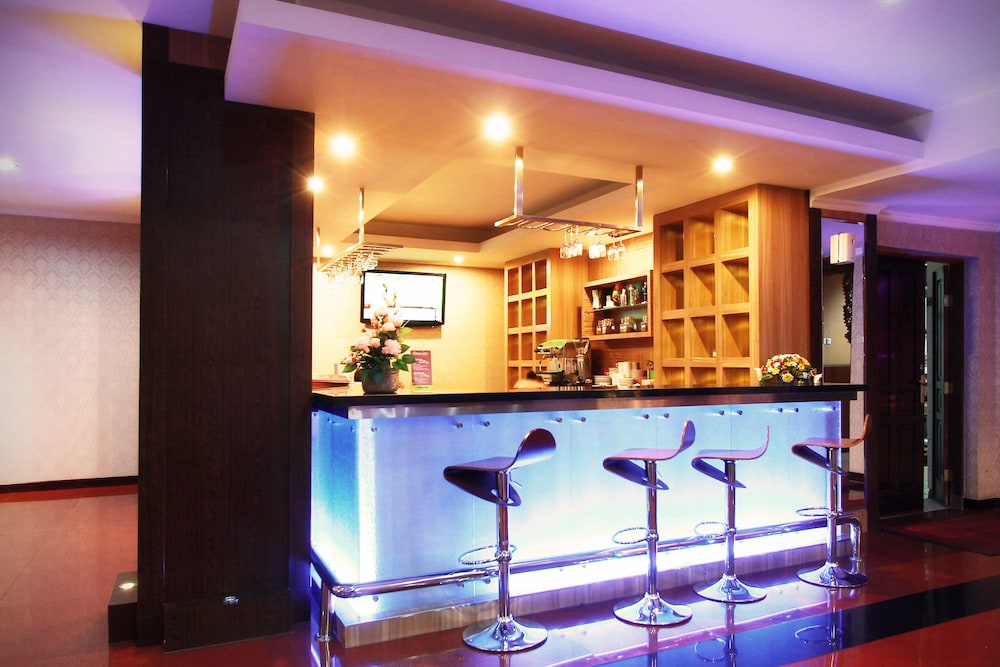 Pandanaran Hotel Semarang 56/60