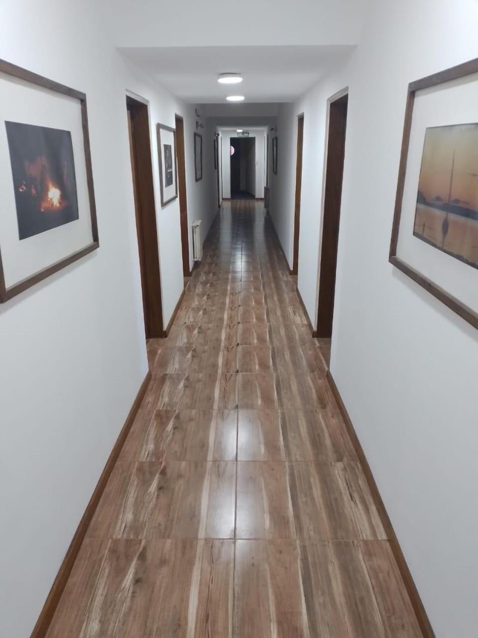 HOSTERÍA CUMBRES BLANCAS 3/32