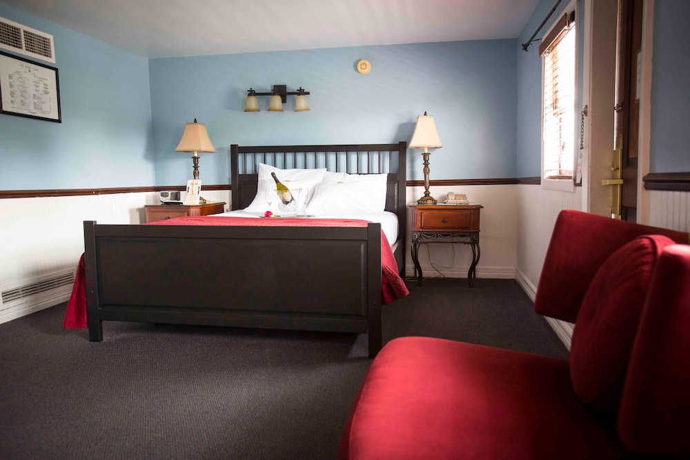 Delta King Hotel 3/52