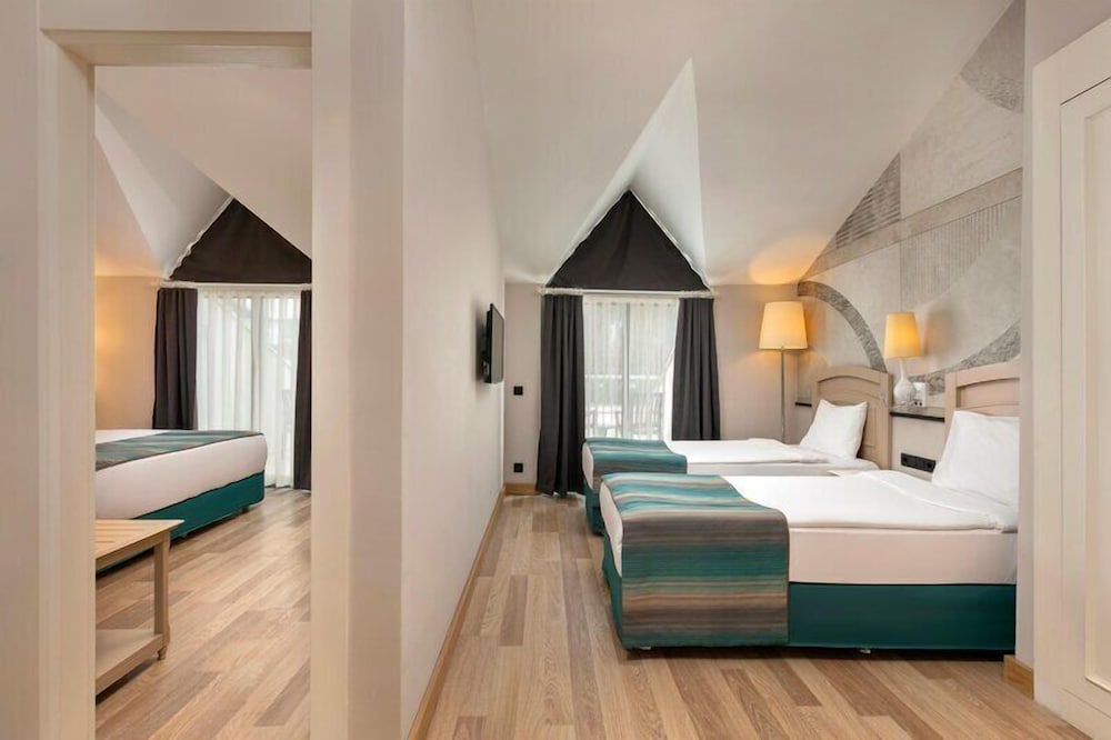 Greenwood Kemer Resort in KEMER