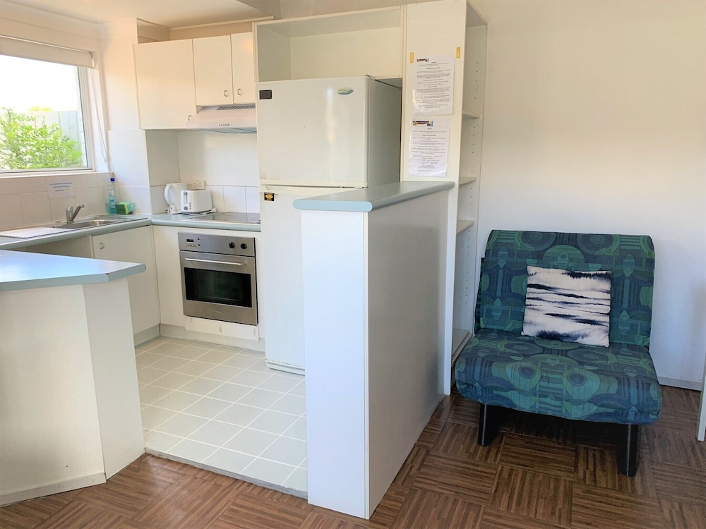 Broadwater Keys 53/72