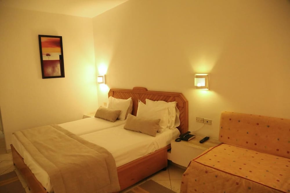 Hotel Golf Residence 12/50