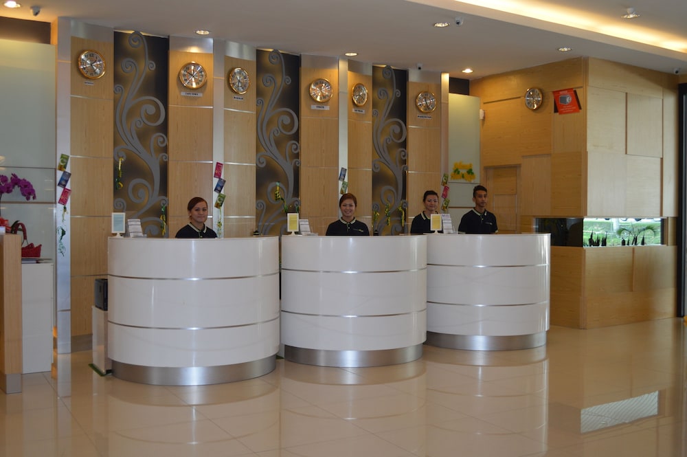 Paragon Lutong Hotel 6/38