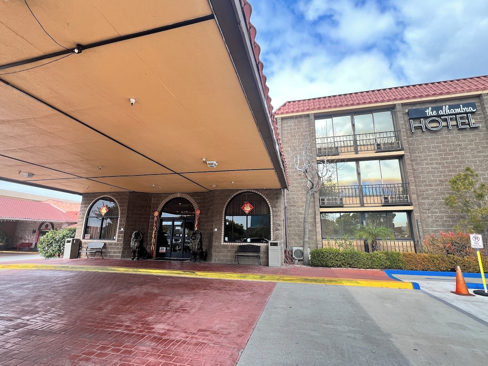 Alhambra Hotel 44/50
