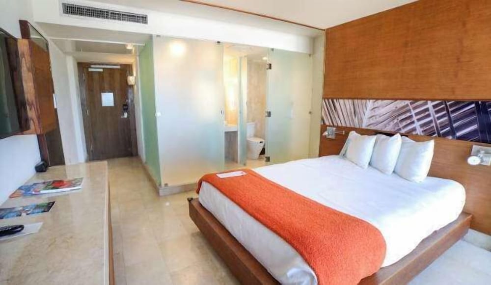 Costa d'Este Beach Resort & Spa 22/74