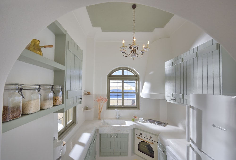 The A Collection, Oia by K and K 9/50