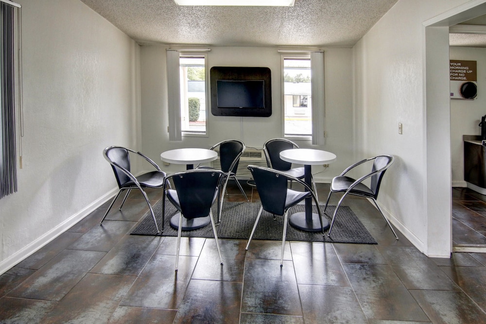 Motel6 Atlanta Airport - Union City 32/41