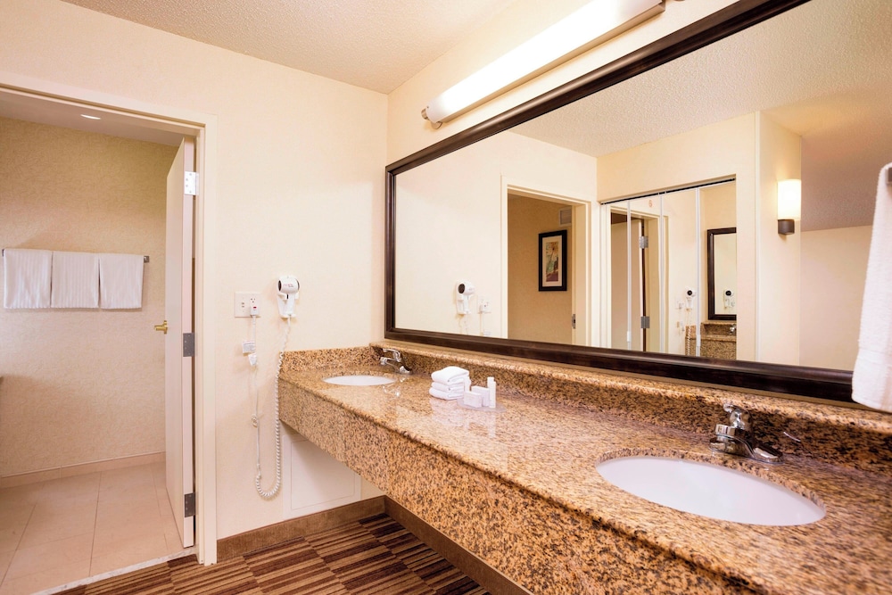 1 Bedroom, Suite