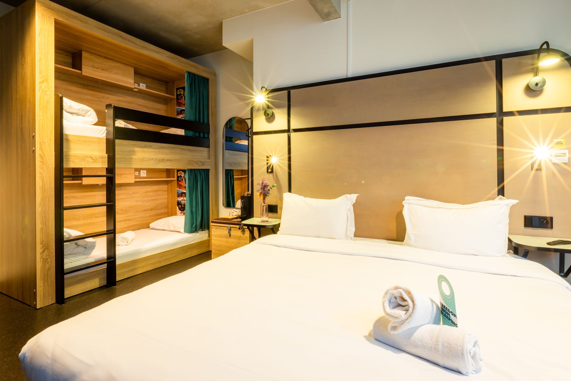 1 BEDROOM, FAMILY, QUADRUPLE, BALCONY