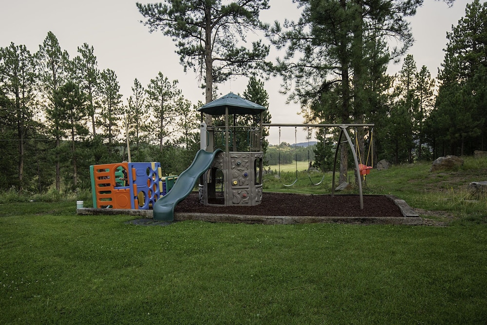 Freedom Ridge Cabins 26/54