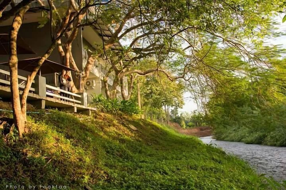 Season Namkorn Resort 17/21