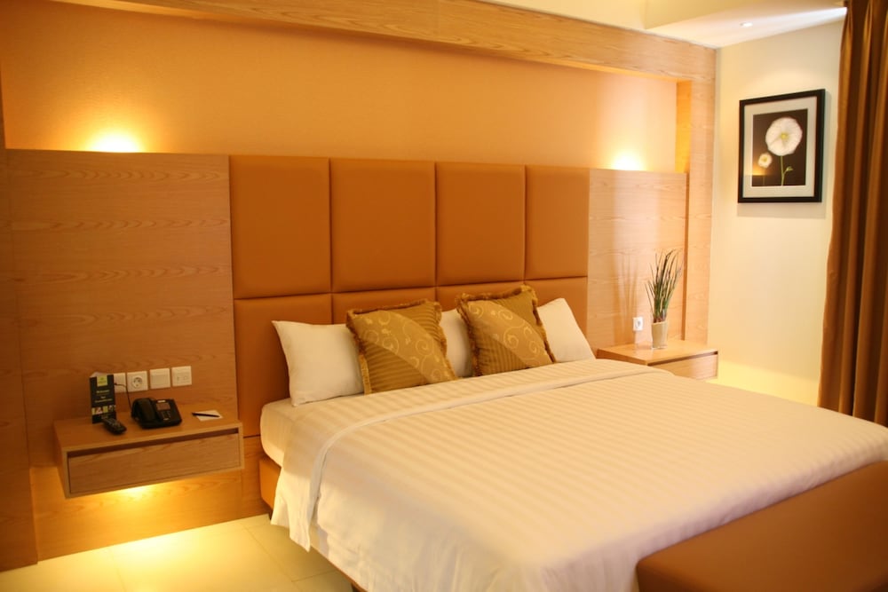 GRAND PASUNDAN CONVENTION HOTEL 28/65