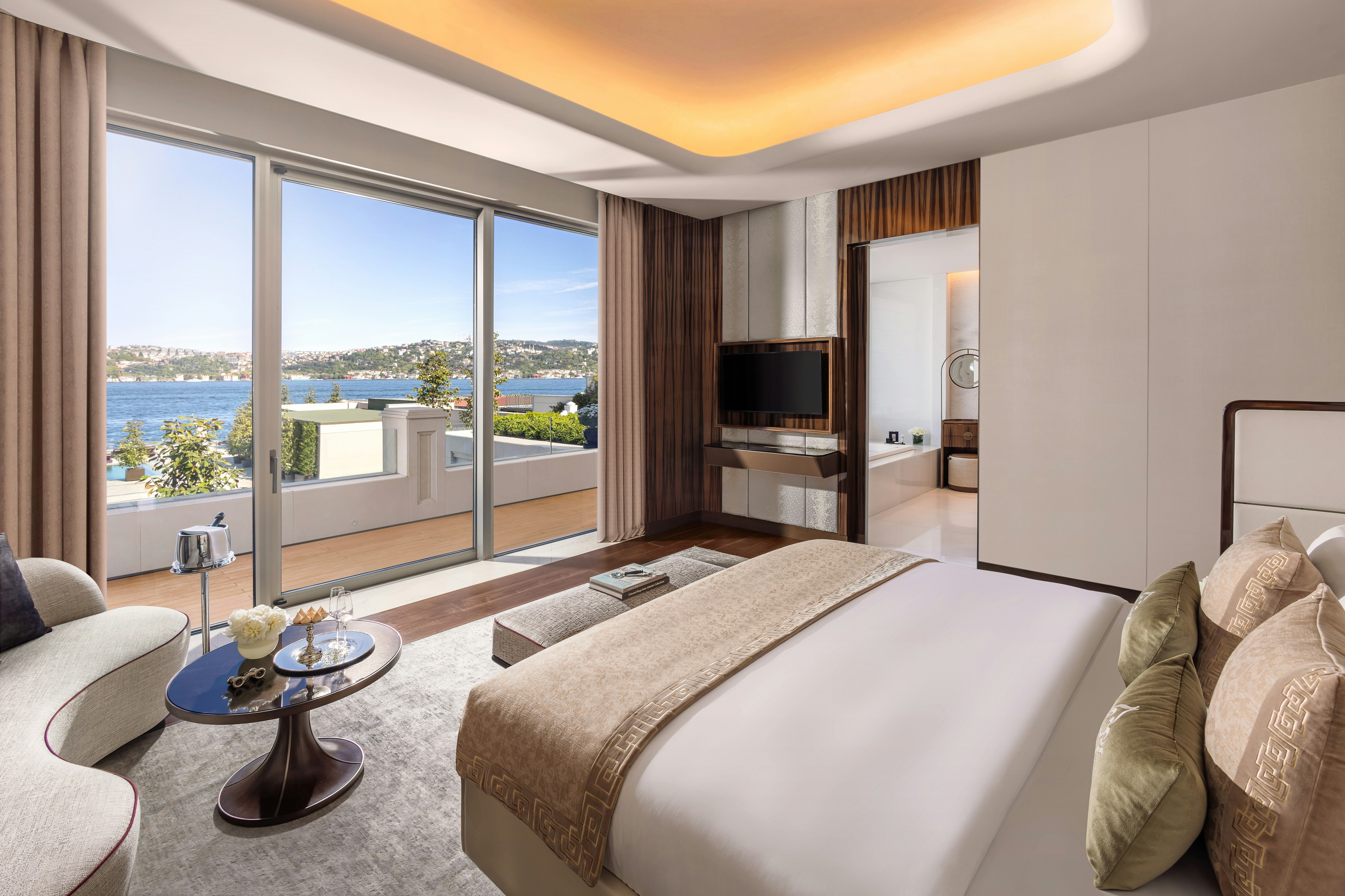 Mandarin Oriental Bosphorus, Istanbul 23/83