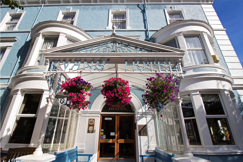 Evans Hotel 1/37