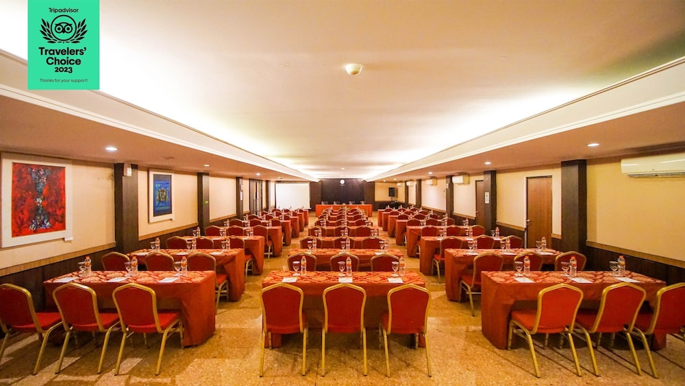 Hotel Dafam Cilacap 27/36