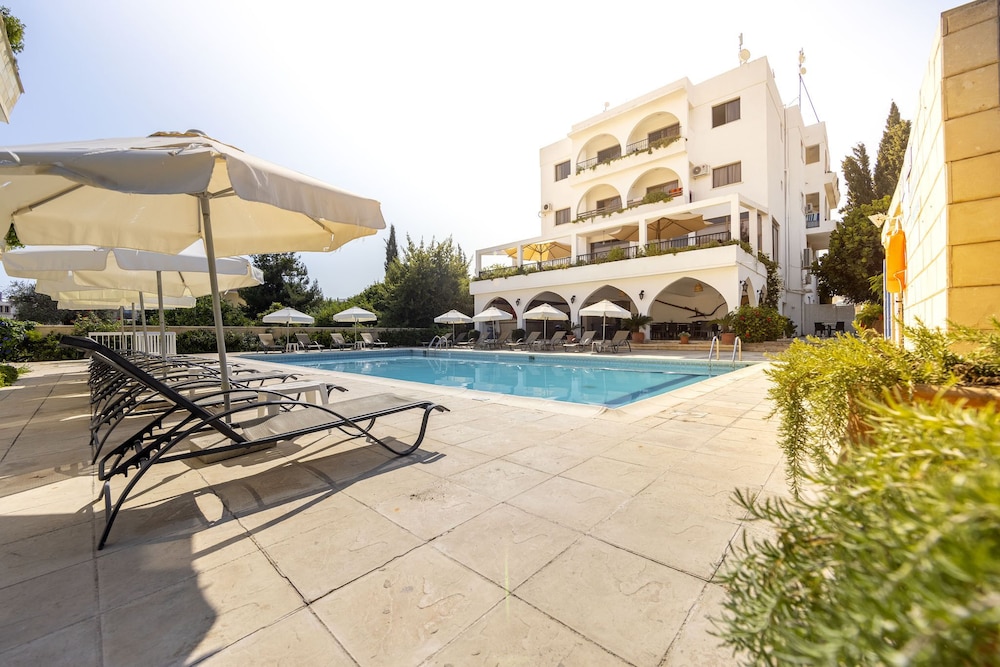 Stephanos Hotel Apartments 44/47