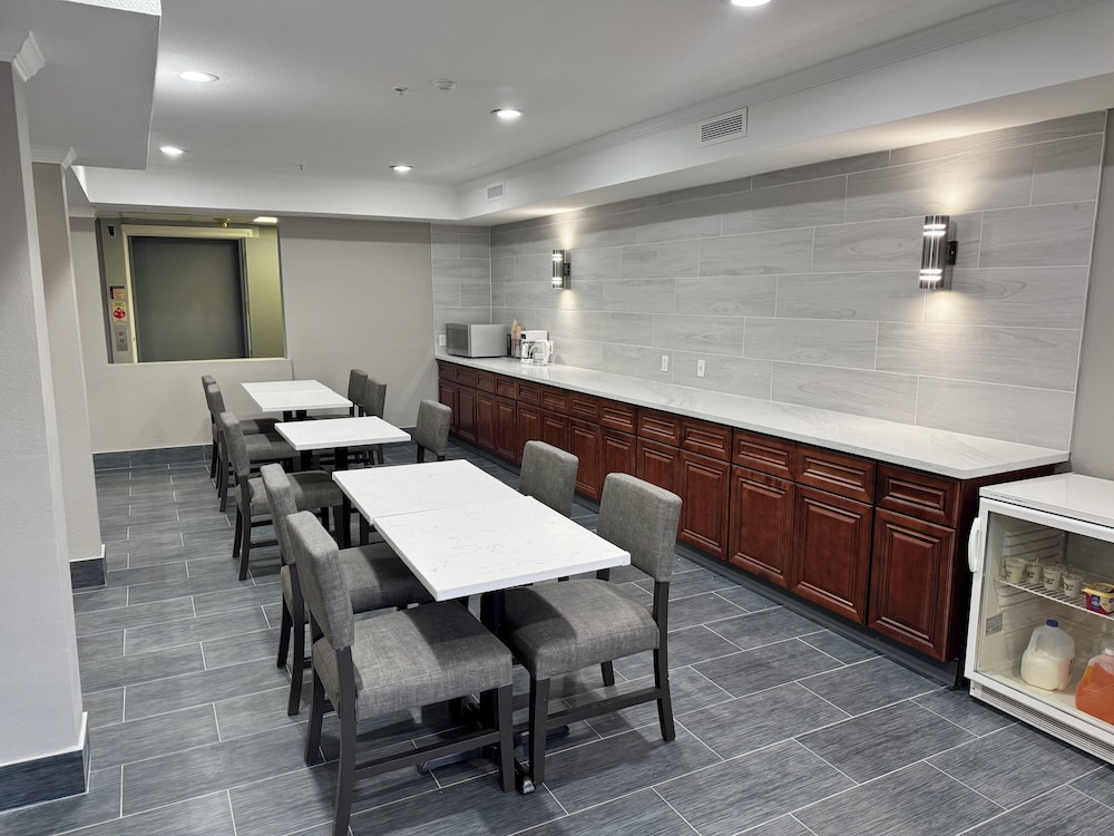 Quality Inn Carlin 47/58