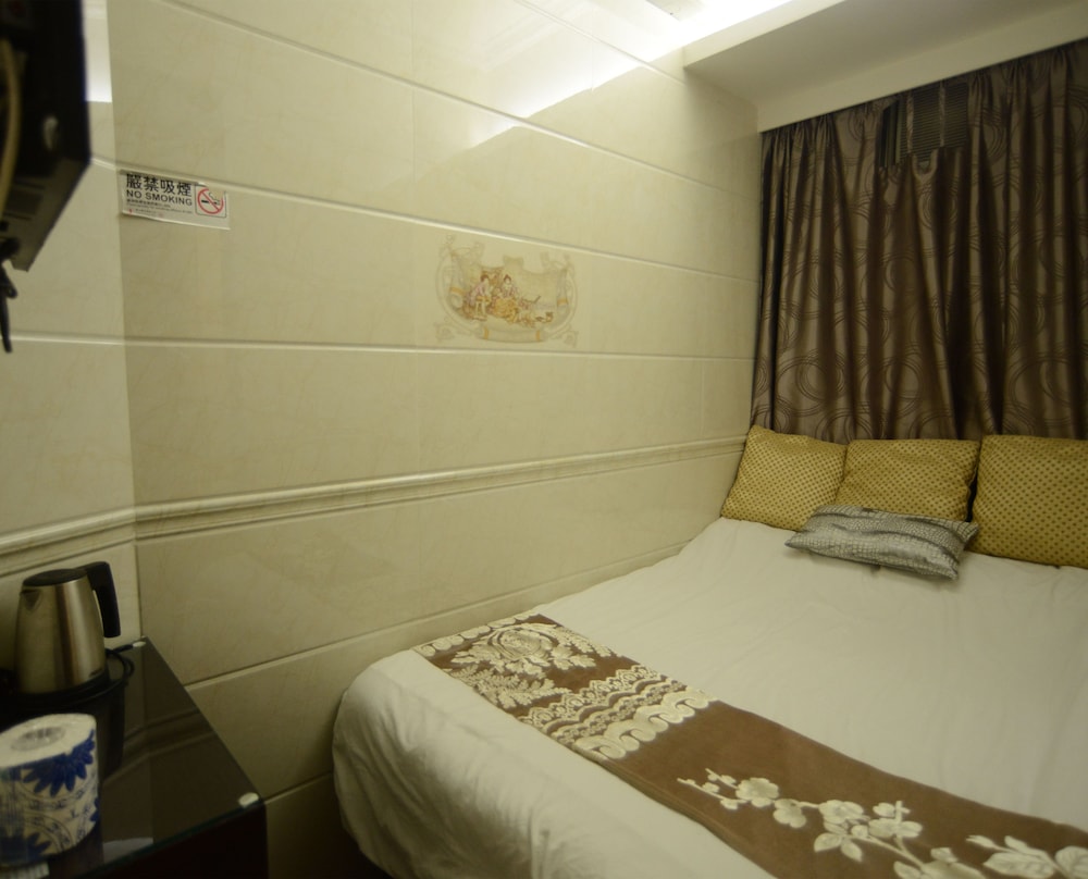 Kong Hing Guest House 8/67