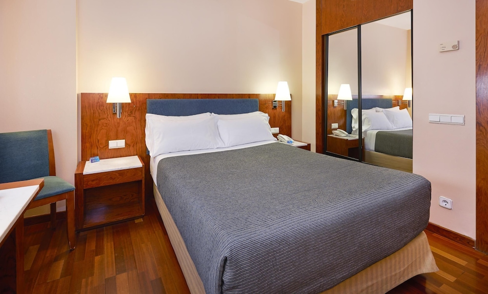Nh Barcelona Entenza Hotel 16/47