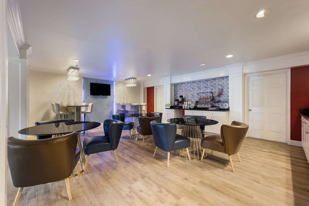 restaurant cafeteria