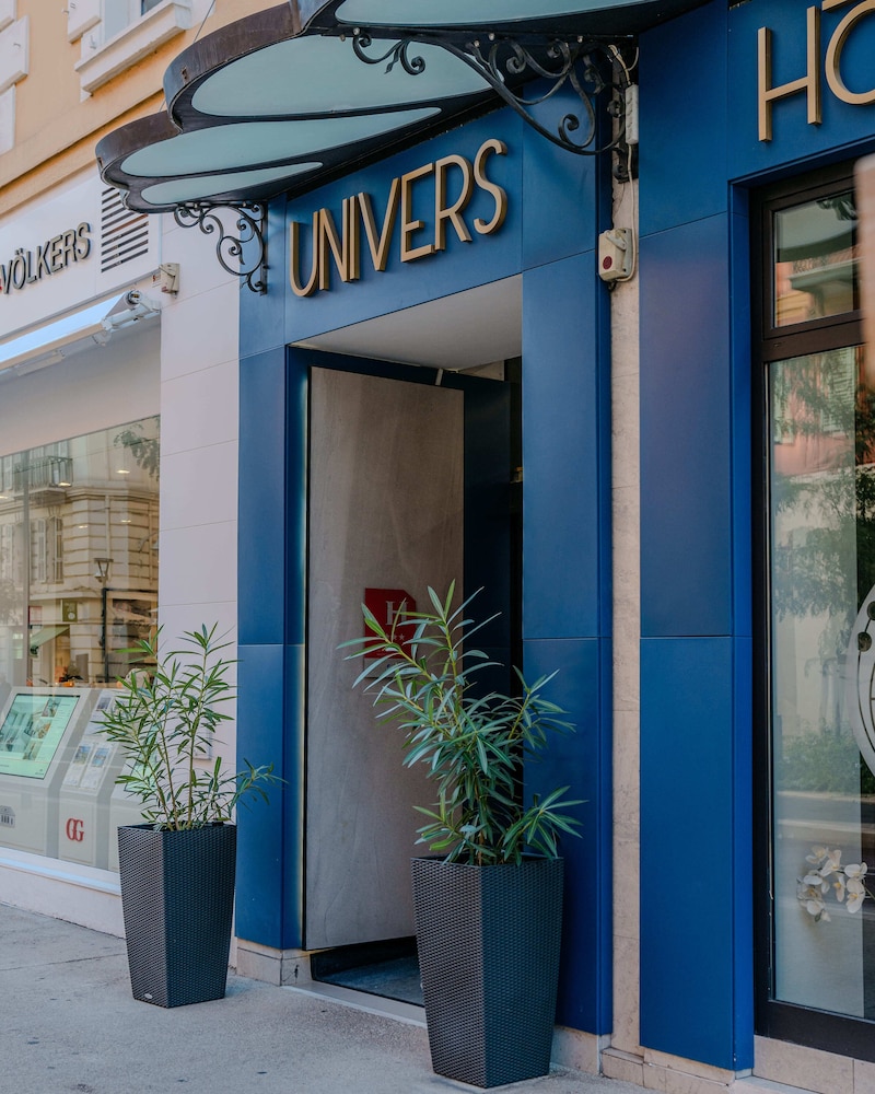 Hotel Univers in NICE