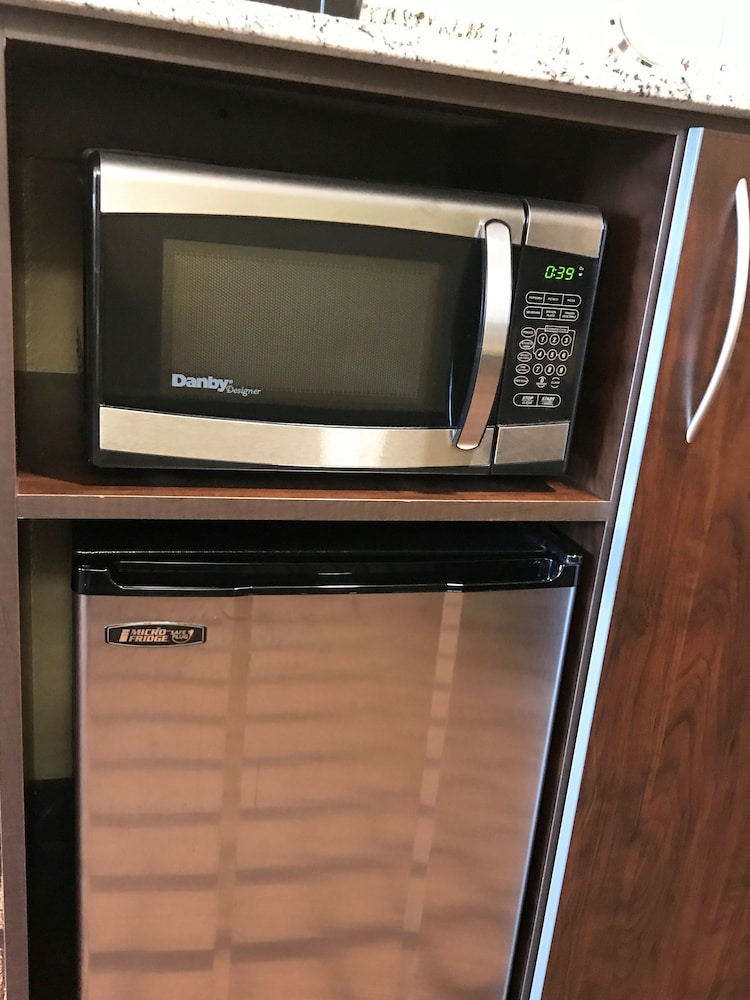 Microtel Inn Suites By Wyndham Carrollton 5/30