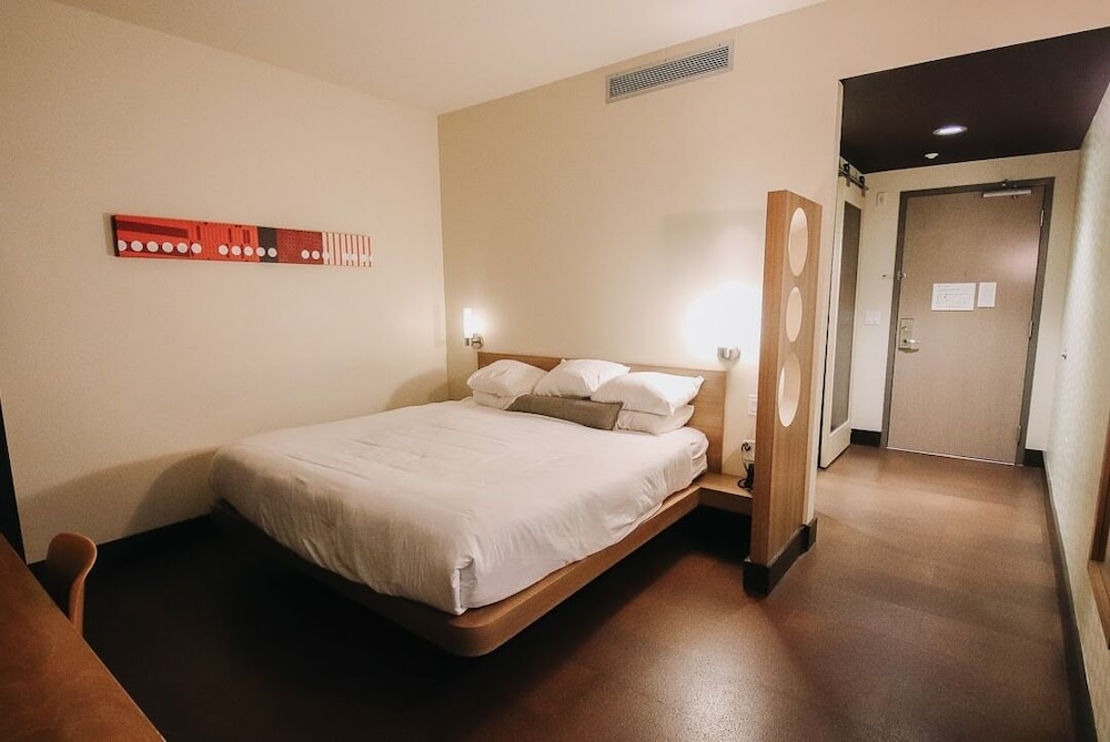 CityFlatsHotel - Grand Rapids, Ascend Hotel Collection 25/76