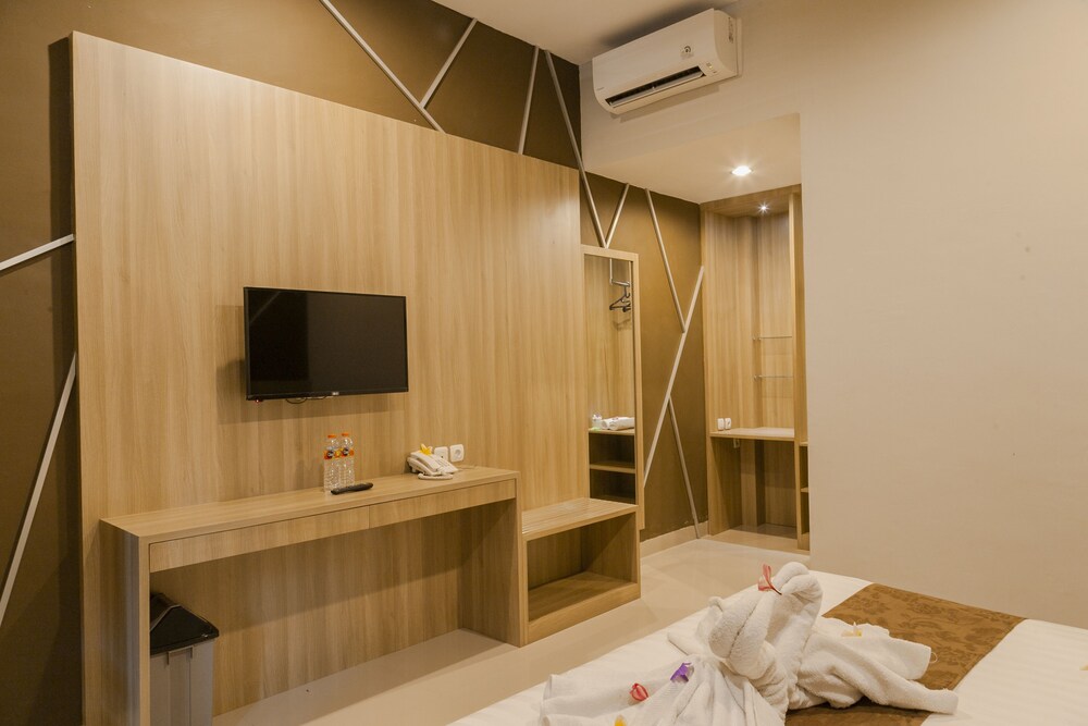 PURI SENGGIGI HOTEL 16/22