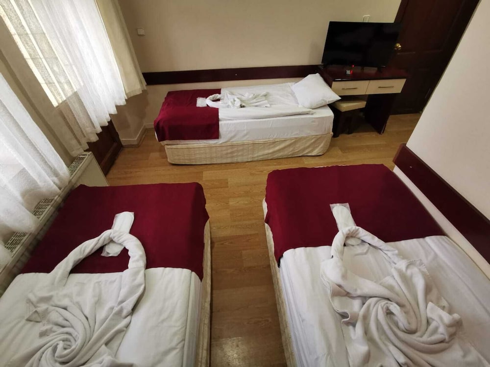 Sena Hotels 15/63
