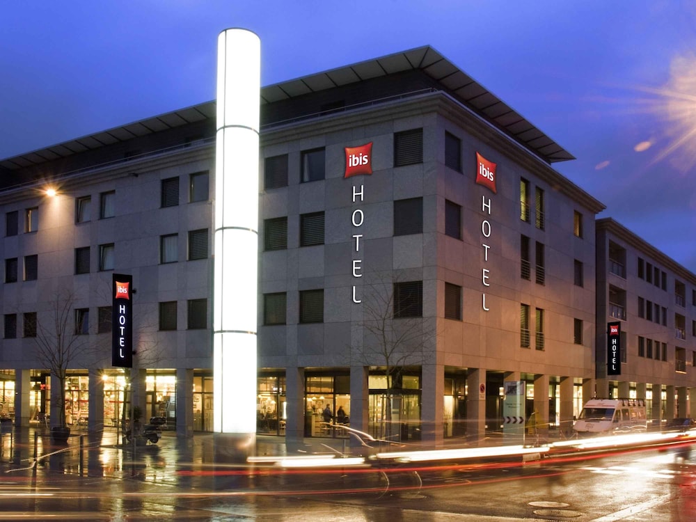 IBIS BAAR ZUG 5/48
