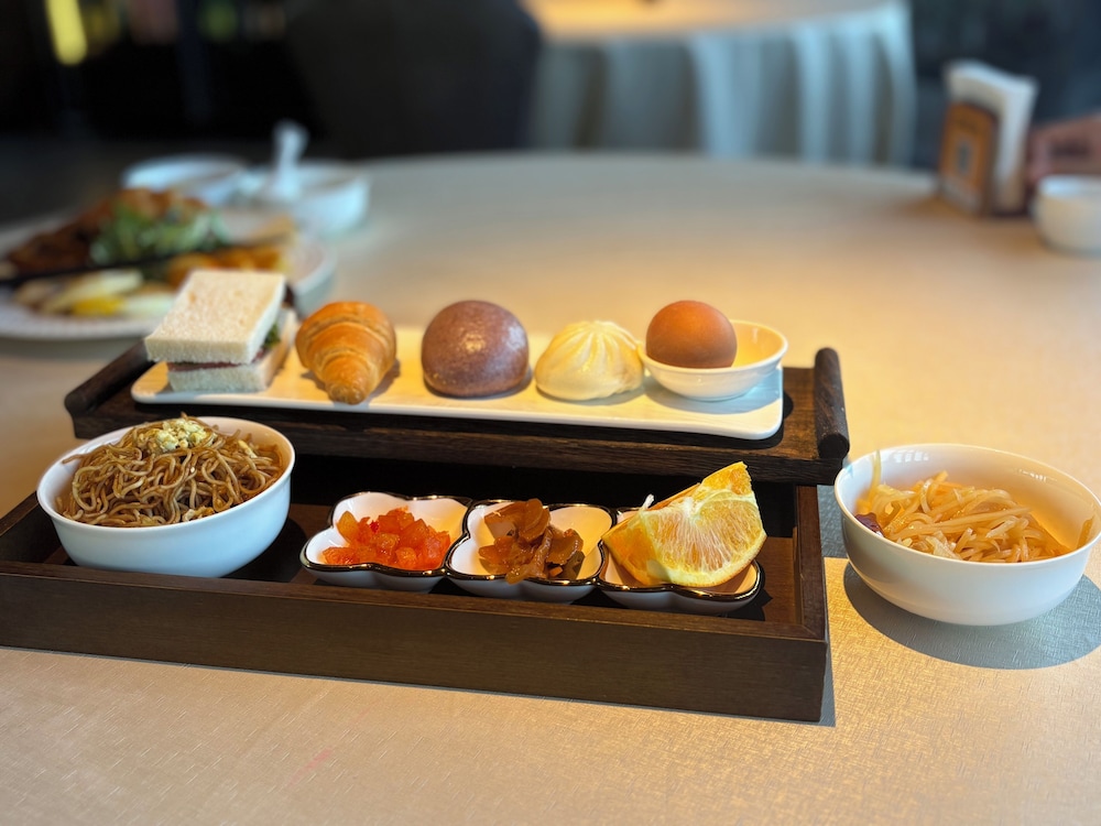 The Jingshan Garden Hotel 55/66