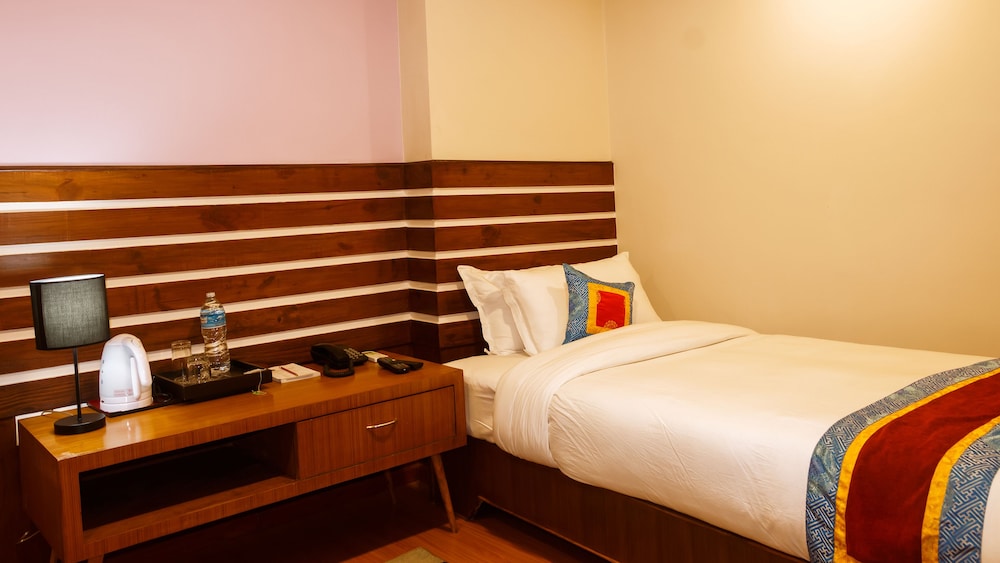 Truly Asia Boutique Hotel 17/55