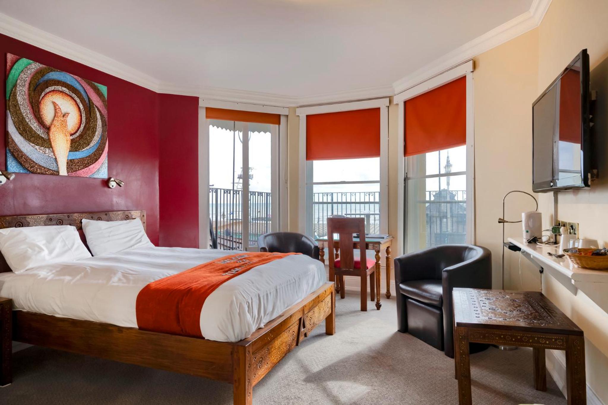 BOUTIQUE, DOUBLE BED