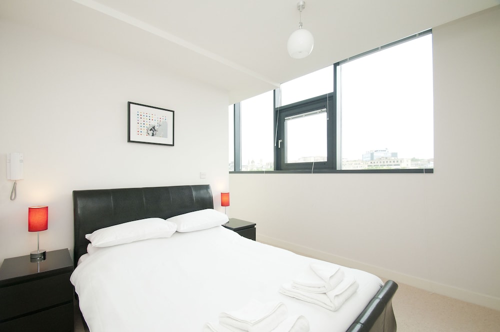 Cleyro Serviced Apartments - Finzels Reach 18/50