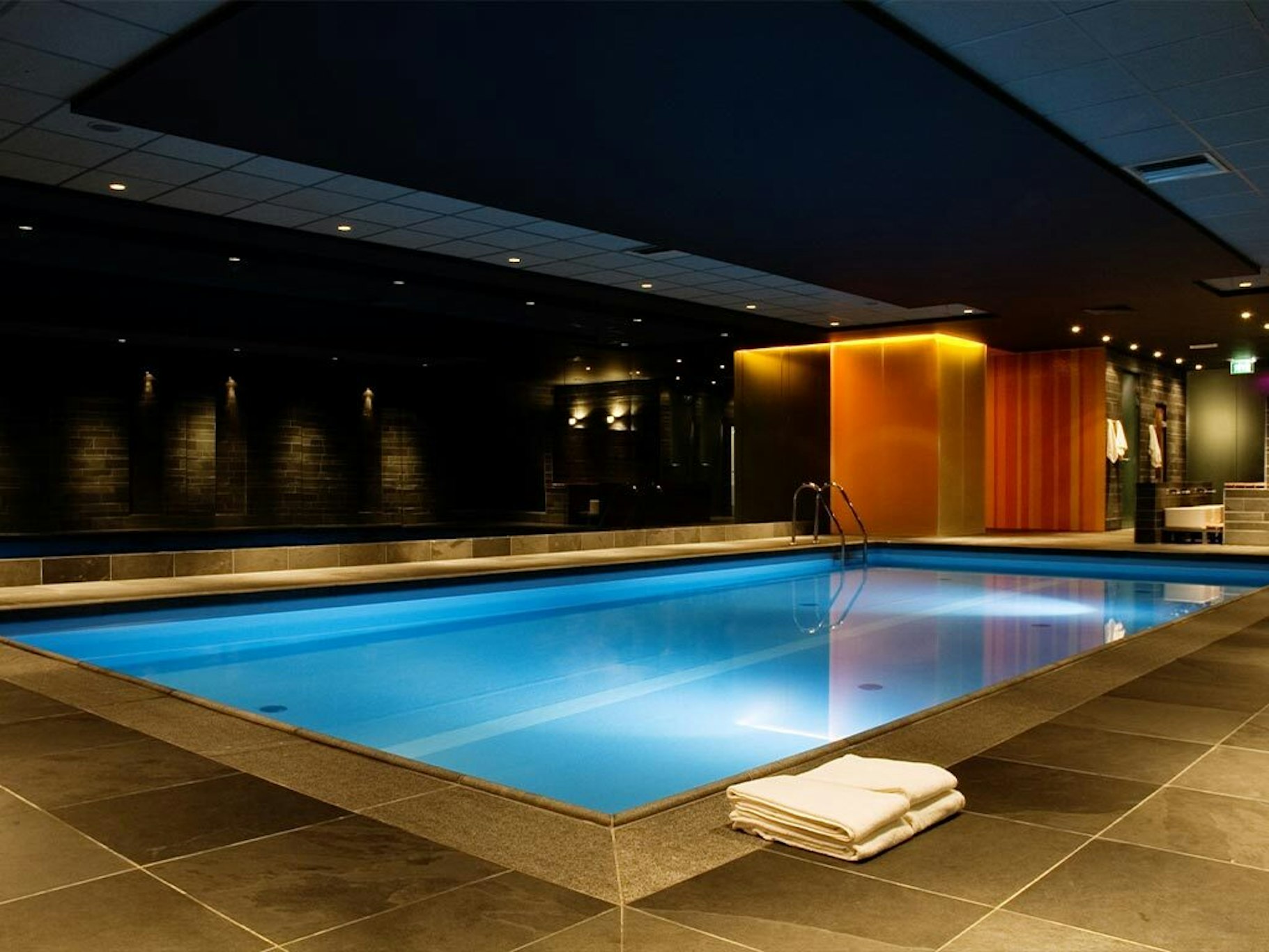 Hotel Restaurant Oud London 6/9