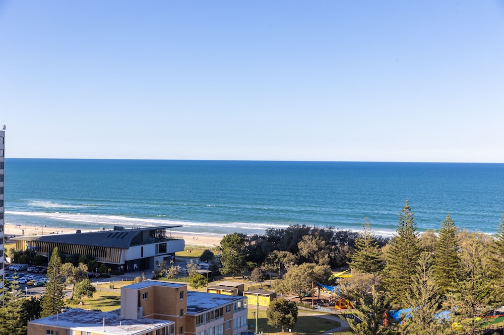 ULTIQA Signature at Broadbeach 46/50