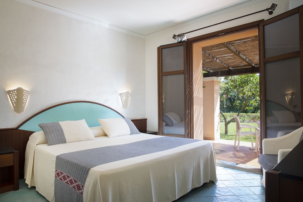 SUPERIOR, DOUBLE BED, PATIO
