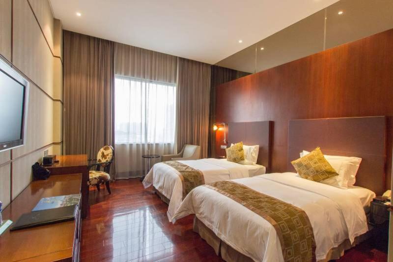 Hiyet Oriental Hotel Zhongshan 12/47