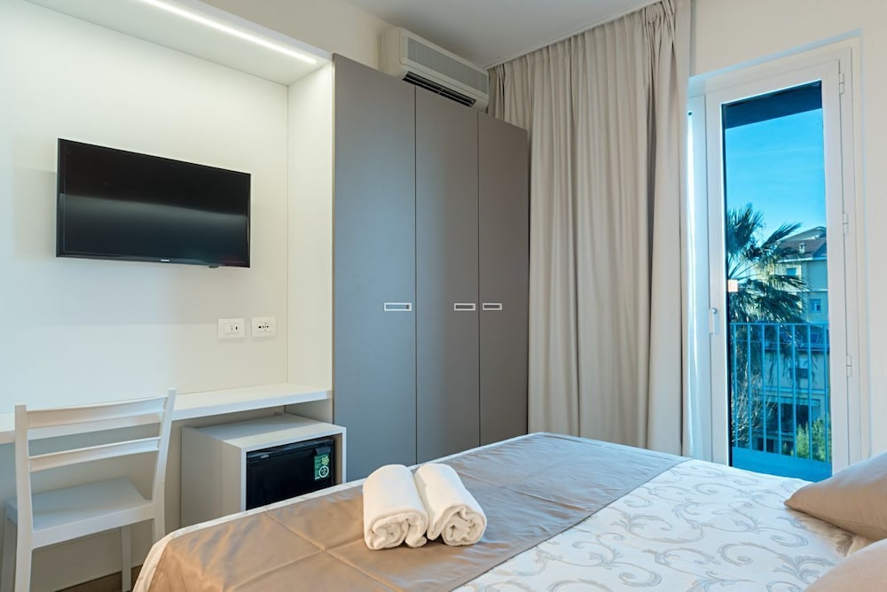 Hotel Relax 12/50