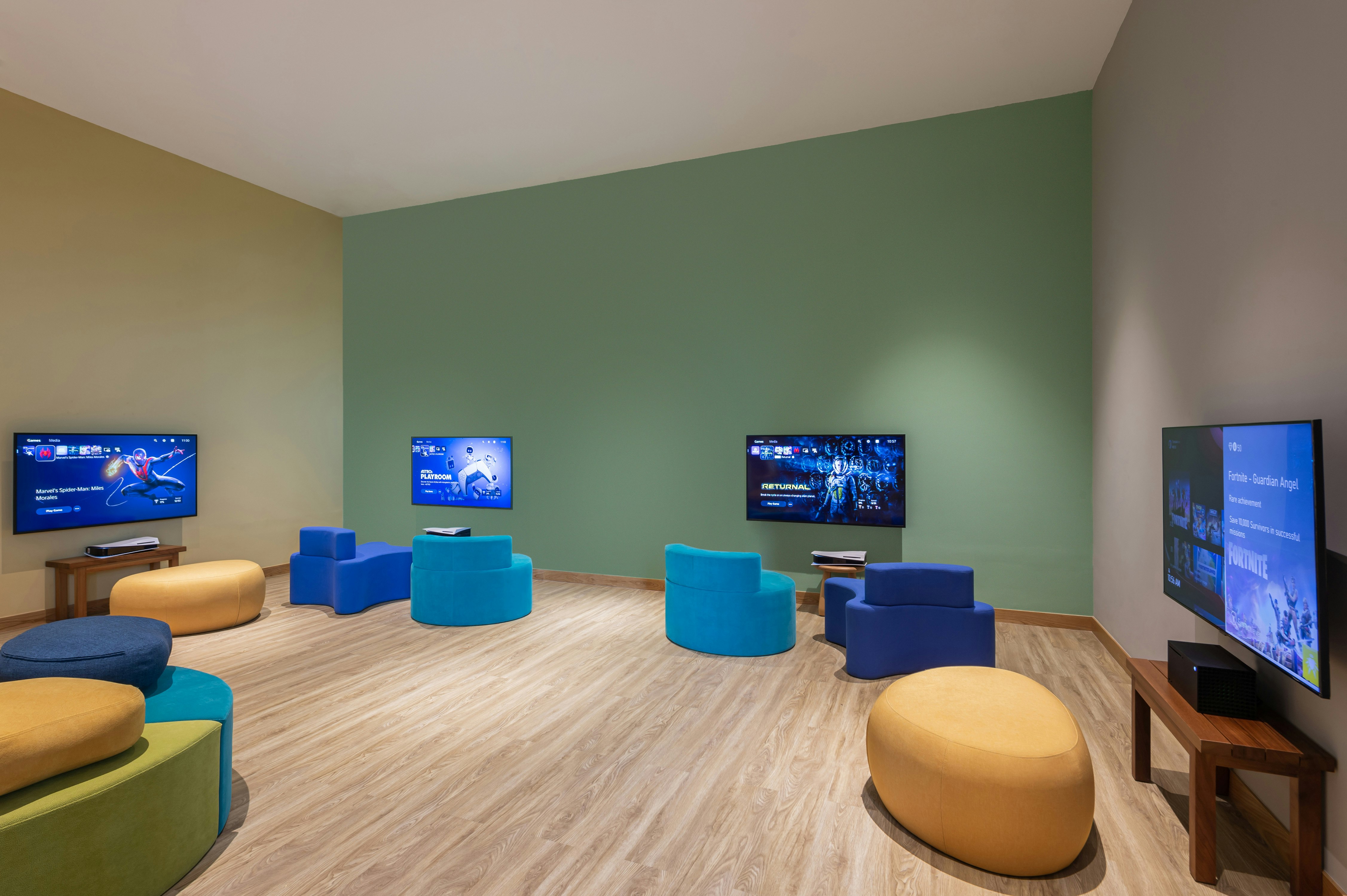 Hampton By Hilton Marjan Island 13/29