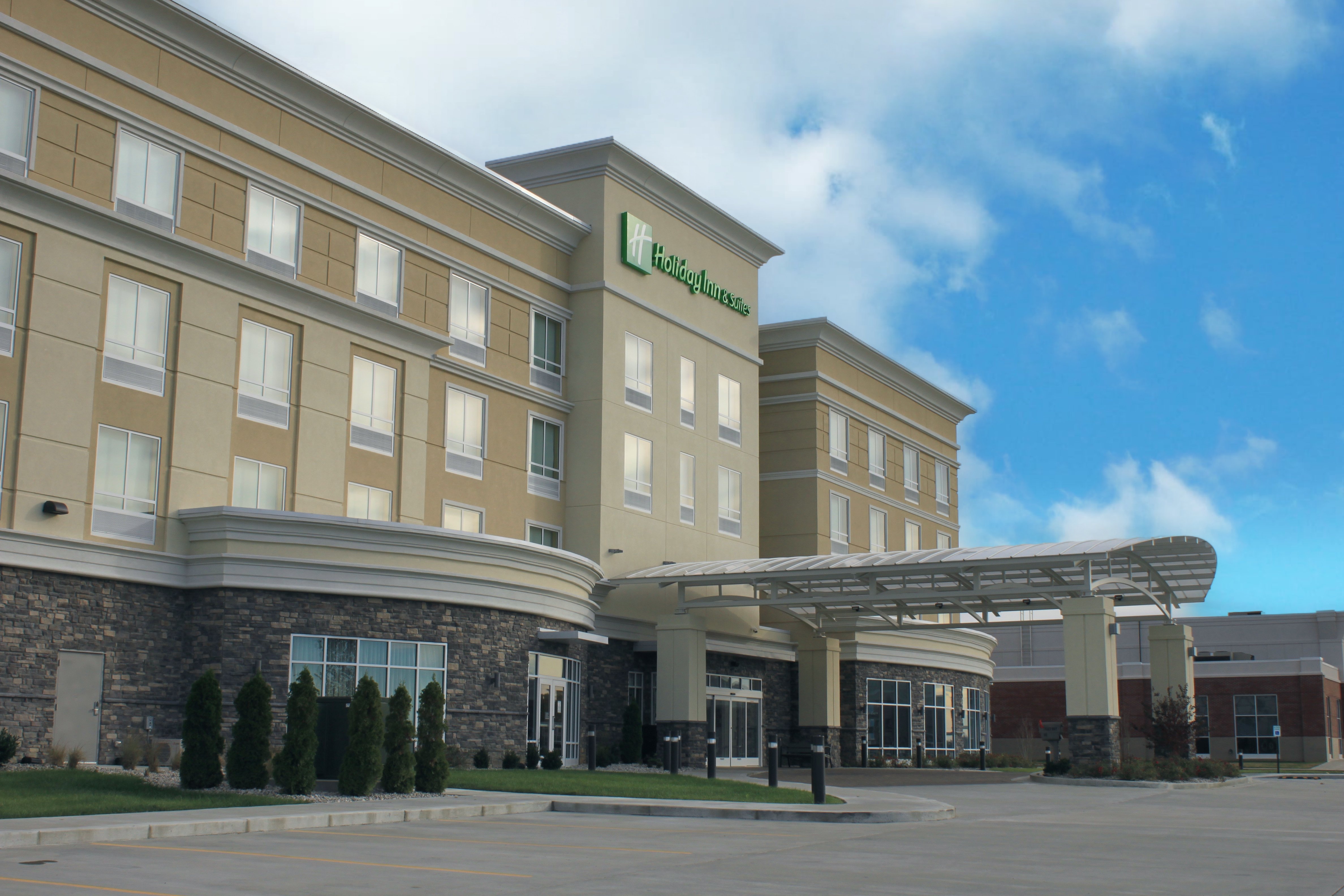 Holiday Inn Suites Hopkinsville Convention Ctr 40/41
