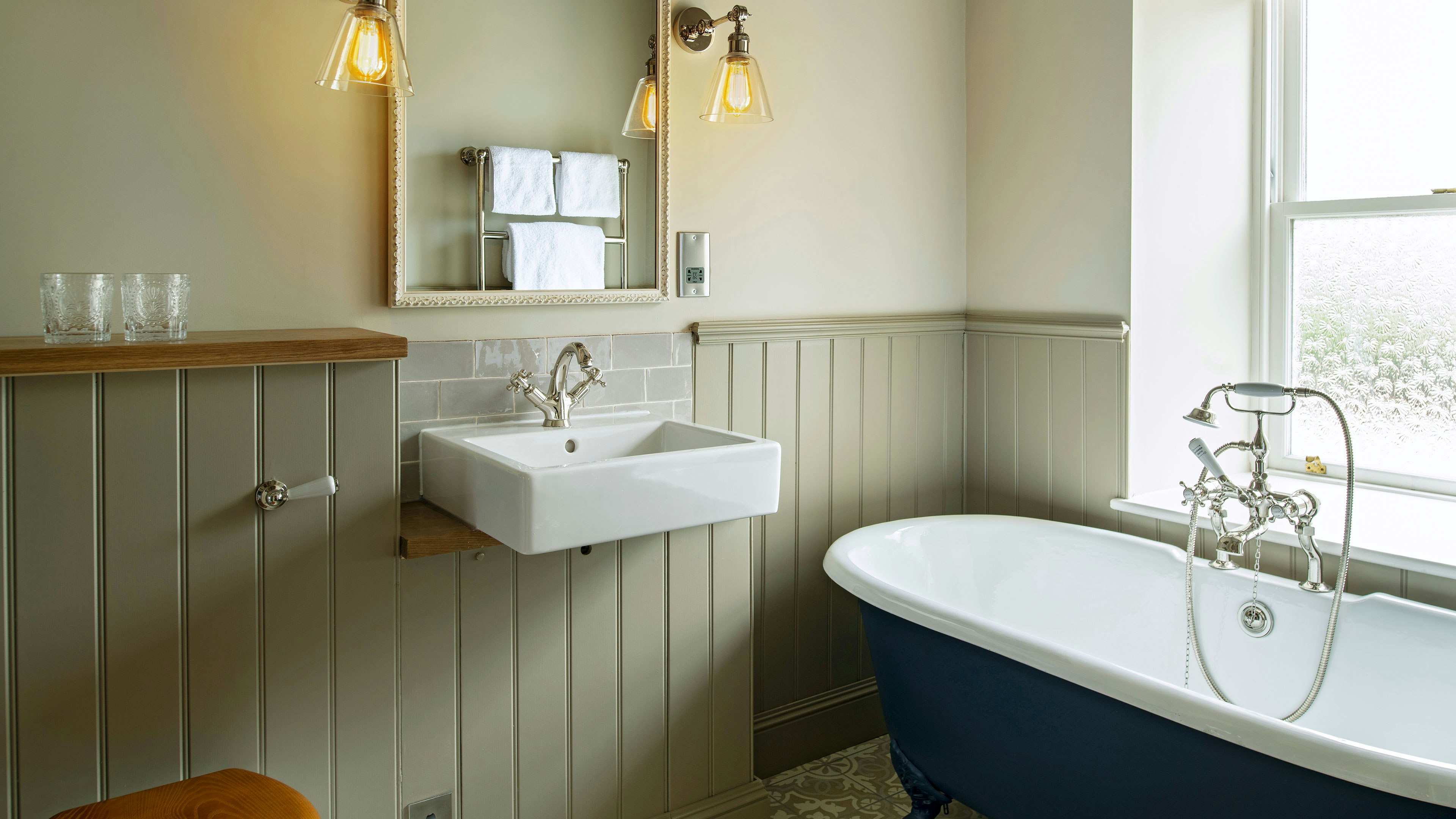 CBH Beadnell Towers & Kitchen 50/51