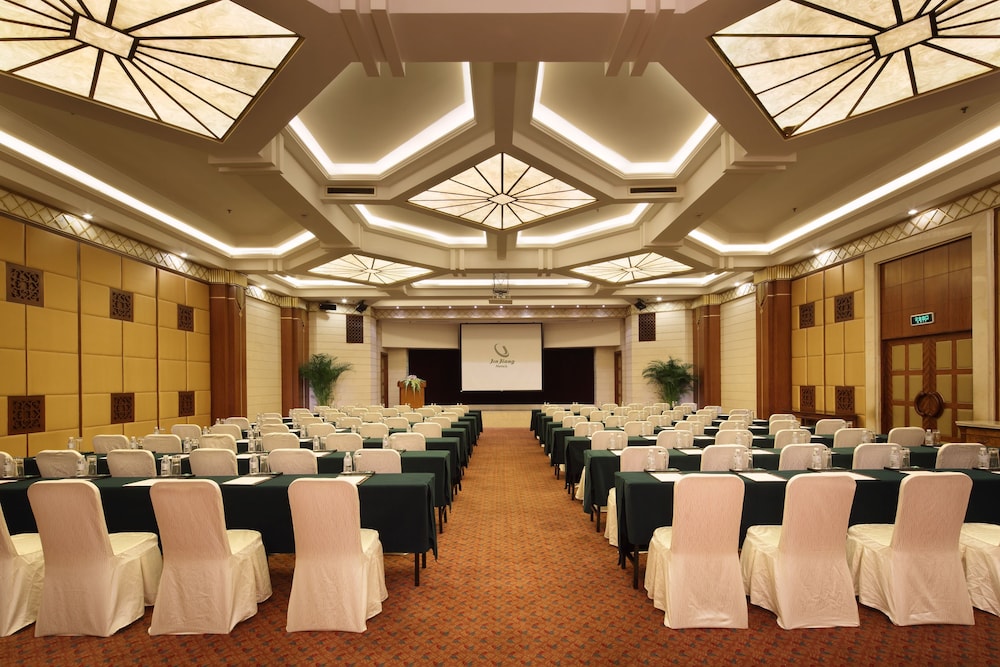 Park Hotel Shanghai 38/45