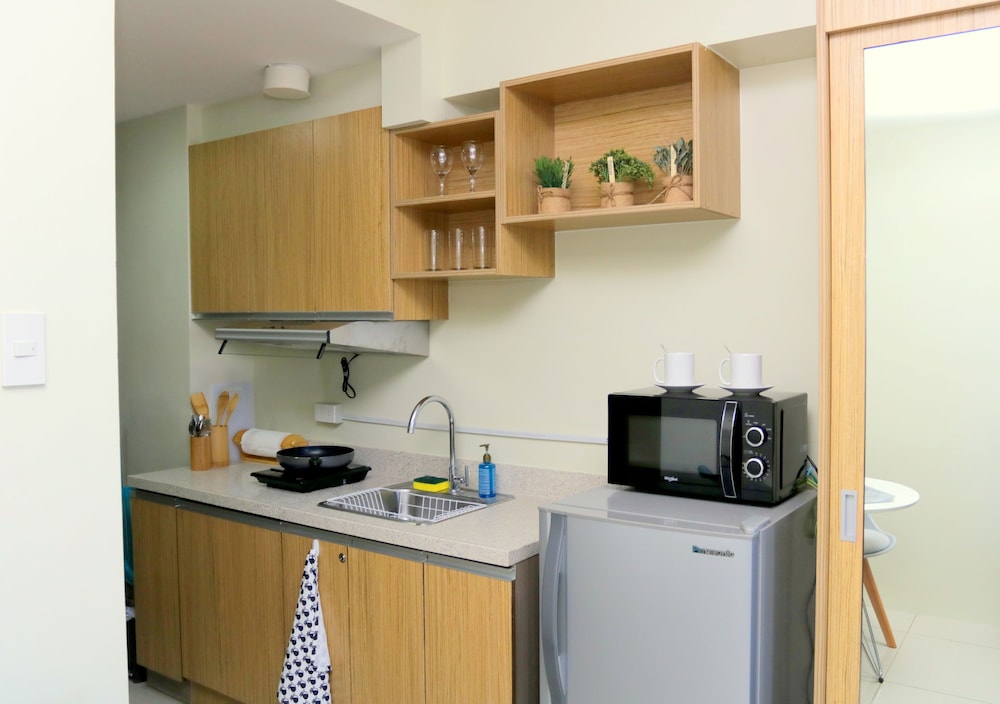 Ecj Cozy Studio Units At Horizons 101 20/50